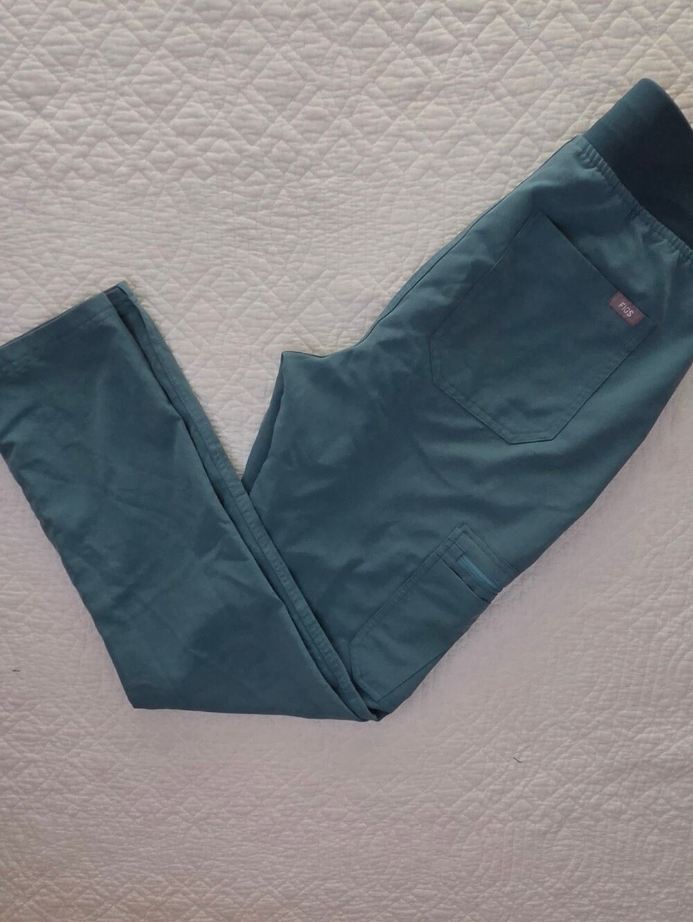 FIGS Yola High-Rise Slim Scrub Pants - Hydrogreen - Picture 11 of 16